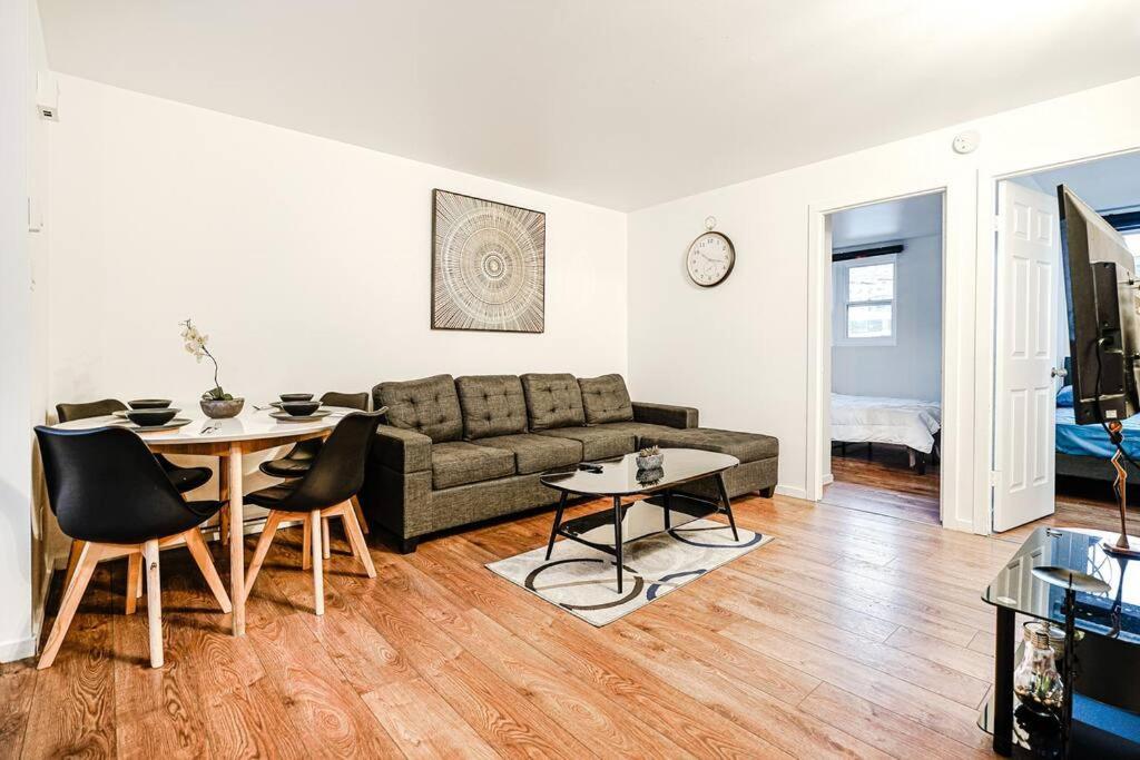 Apartment De 2 A Griffintown *